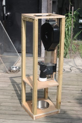Customer installation: Feeder in cage