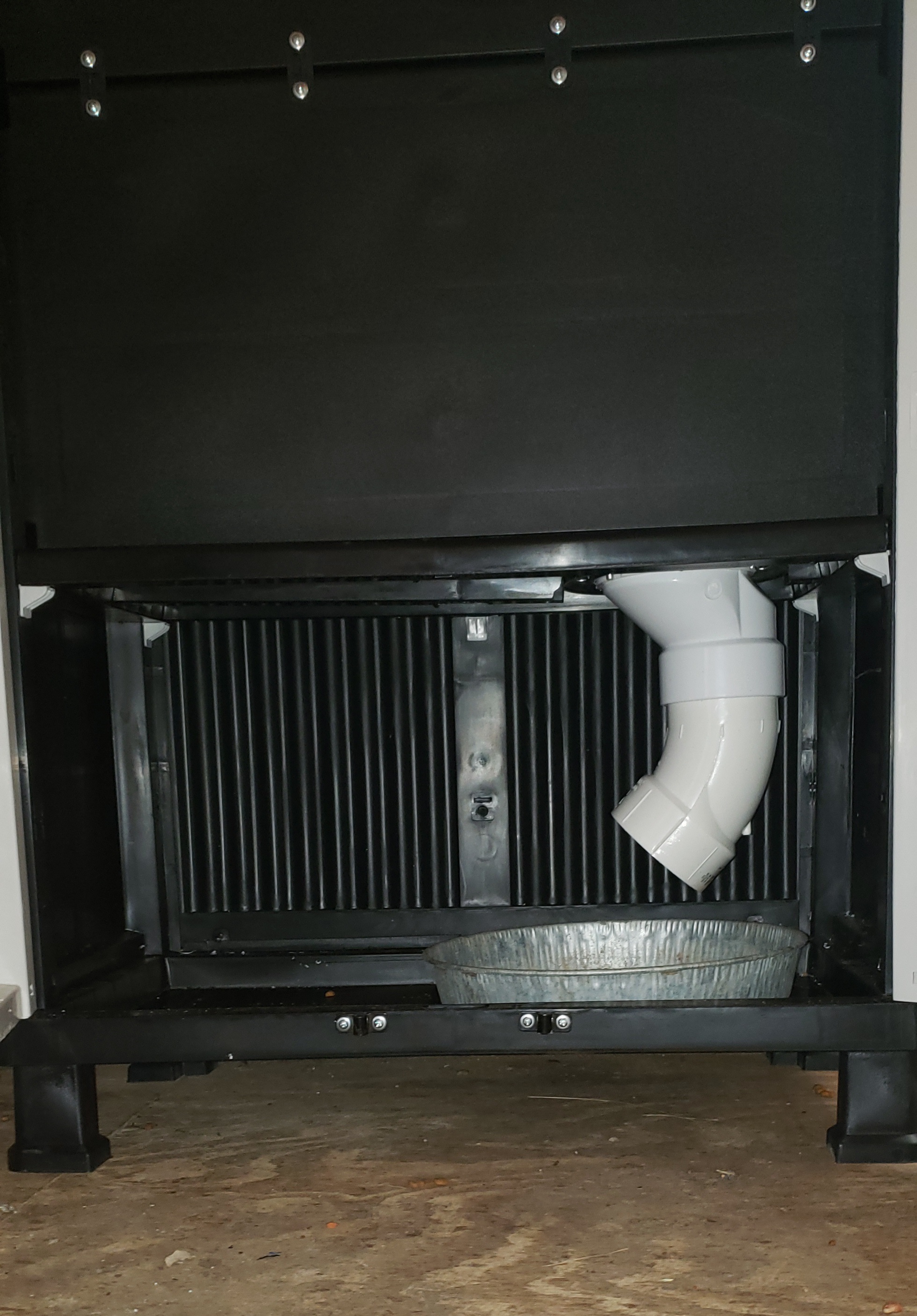 csf-3xl-cabinet-lower-piping1.jpg