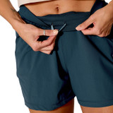 Womens Momentum 6" Shorts