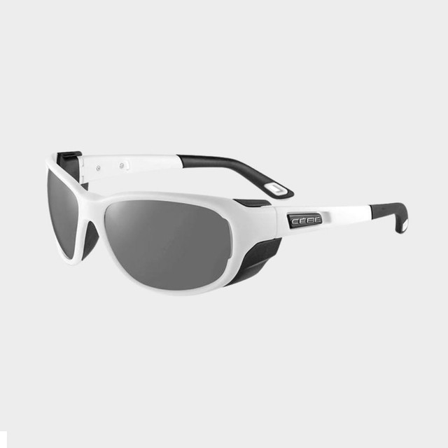 Gucci Cat-eye Sunglasses (Sunglasses,Cat Eye) IFCHIC.COM