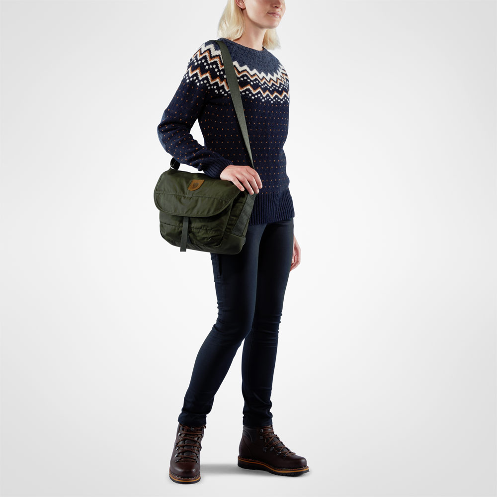 バッグ Fjall Raven Greenland Shoulder Bag Small Fjallraven Greenland Shoulder Bag - Small | UK | Basecampr Gear