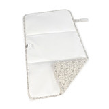 walking_mum_muda_fraldas_gala_cherry001