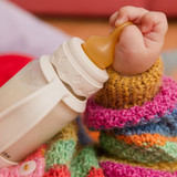 bibs_biberao_vidro_tetina_redonda_fluxo_lento_blush_120ml004