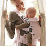 BabyBjörn Porta-Bebé Harmony Woven Mélange Light Pink 088028