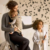 BabyBjörn Porta-Bebé Mini Woven Beige/Dark Grey Print 021038