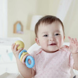 Hape Mordedor Roca com Anéis Coloridos +0M E0024