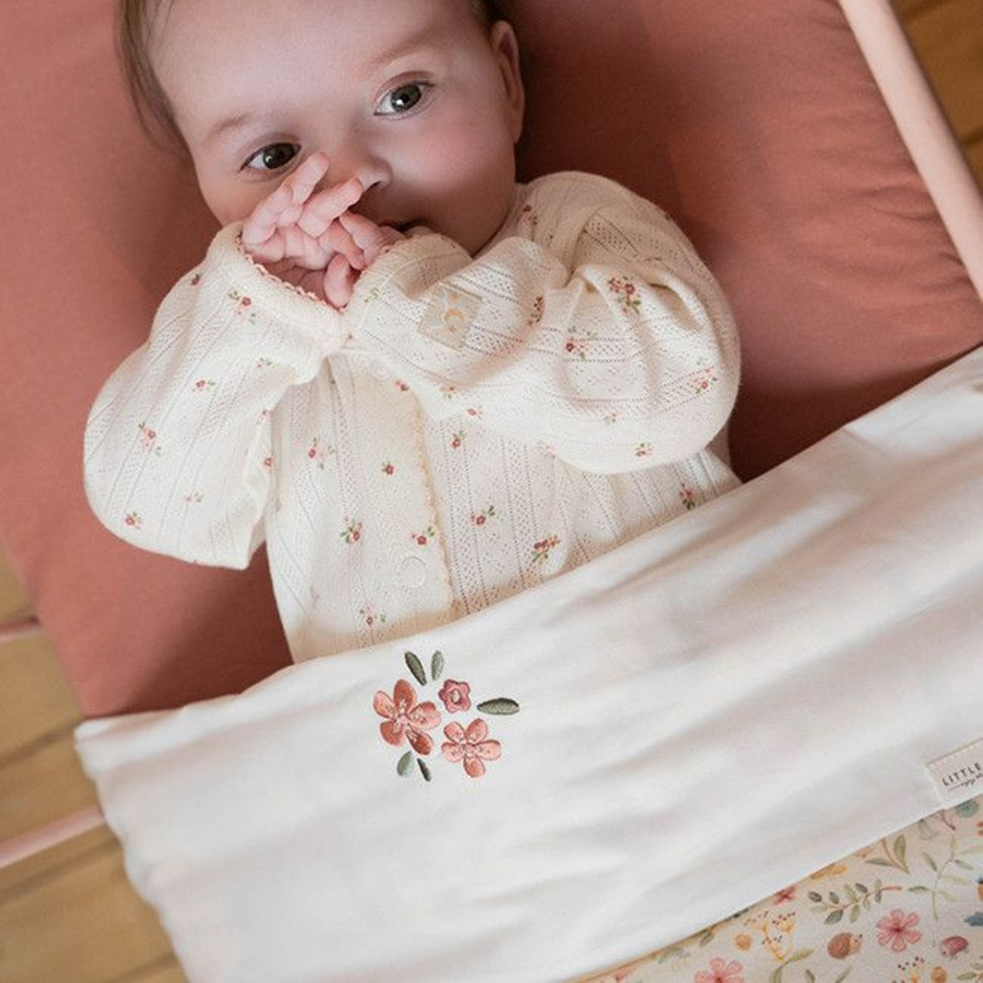 little_dutch_lencol_bordado_fairy_flowers003