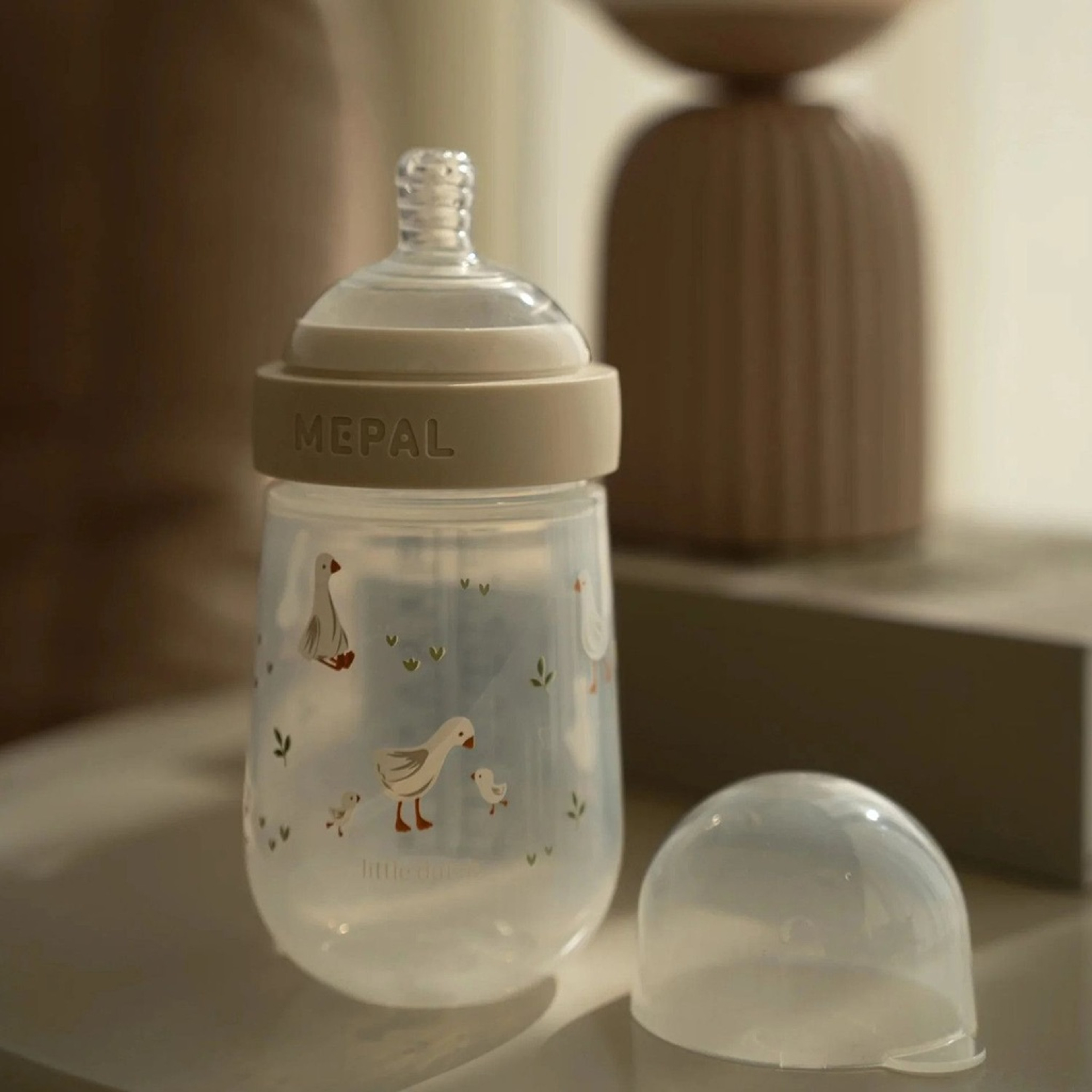 little_dutch_mepal_biberao_240ml_little_goose003