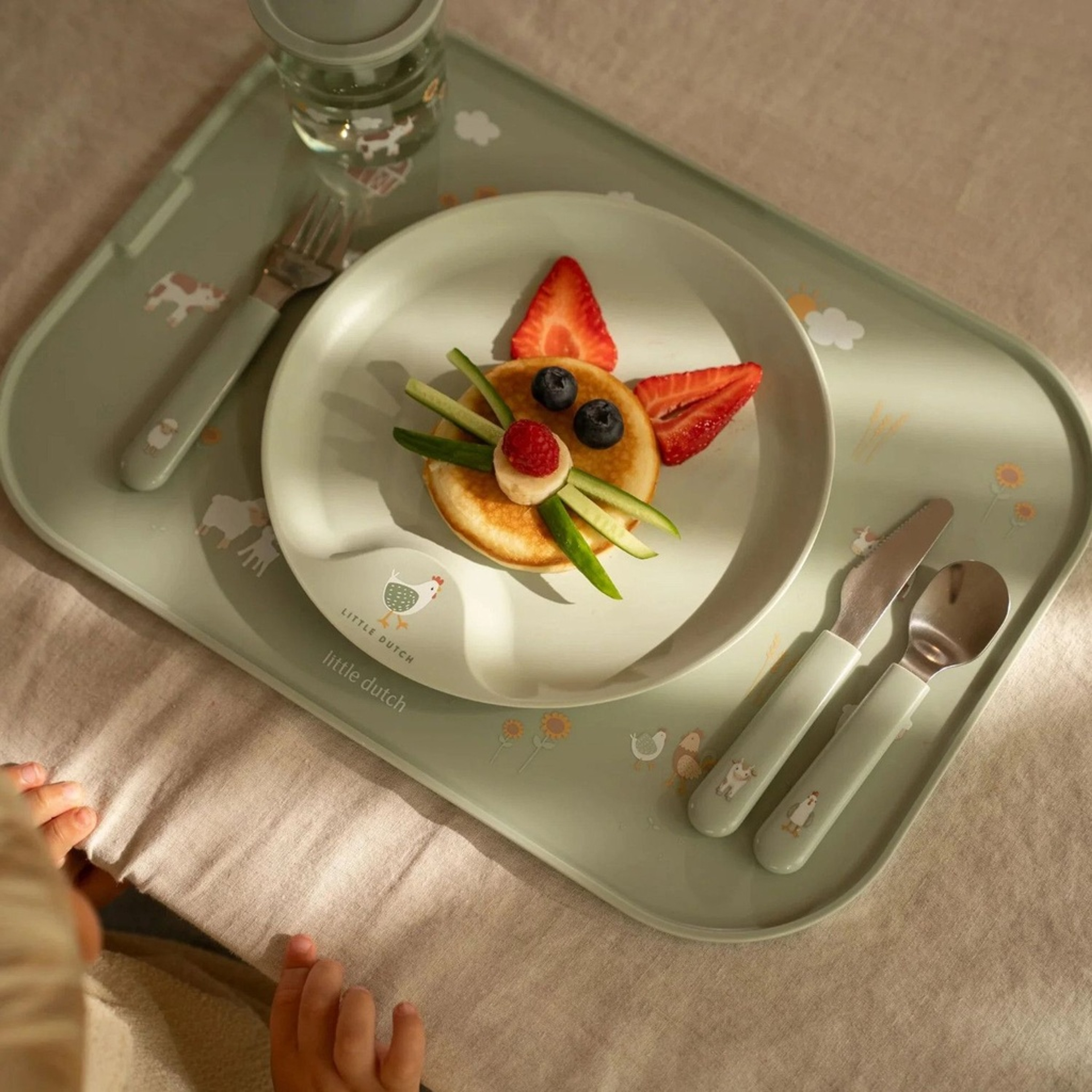 little_dutch_mepal_individual_little_farm003