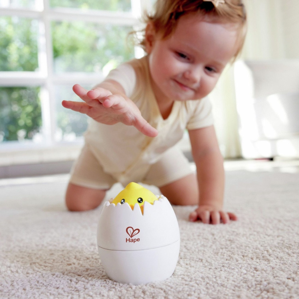 hape_ovinho_sempre_pe_roll_n_hatch002