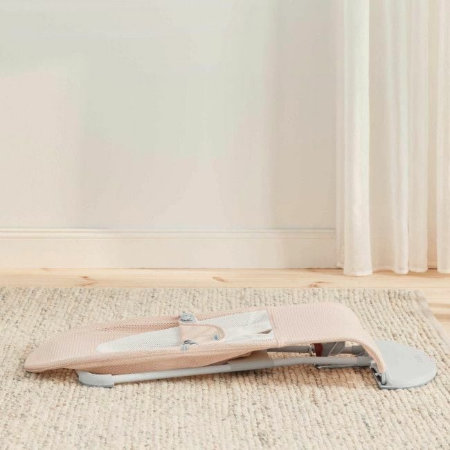 BabyBjörn Espreguiçadeira Balance Soft Mesh Pearly Pink/White 005142