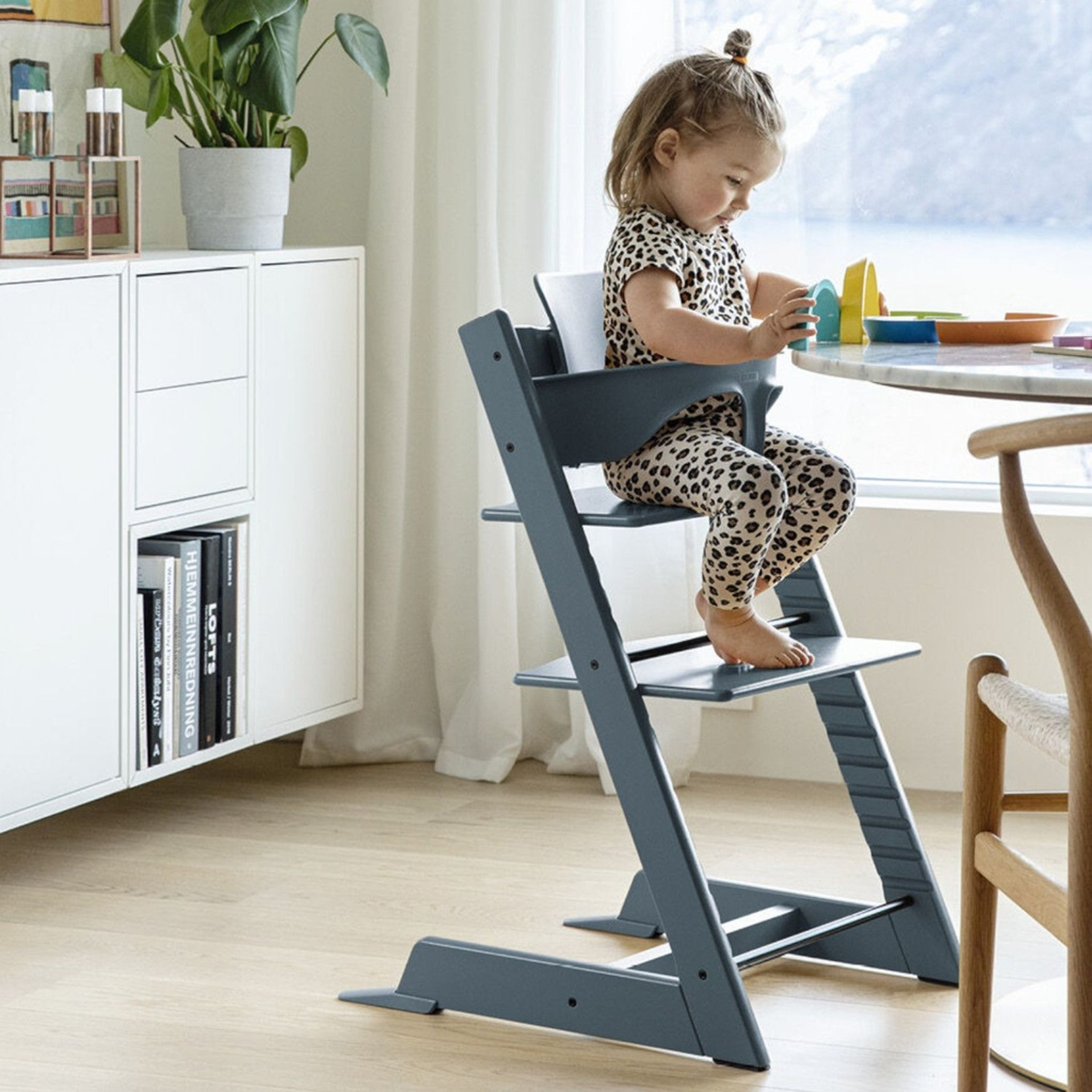 stokke_tripp_trapp_faia_baby_set2_fjord_blue_tabuleiro_white002