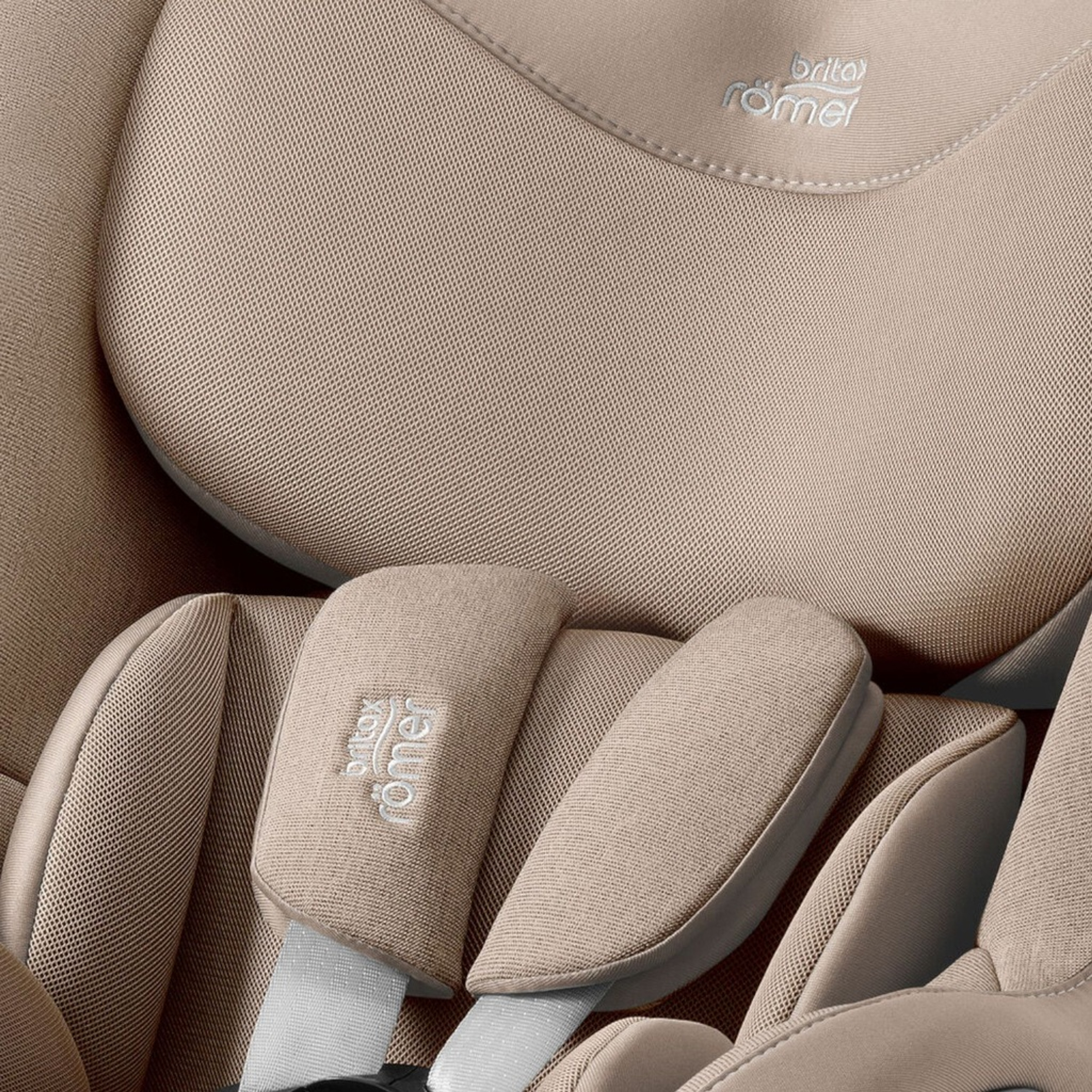 britax_romer_cadeira_auto_dualfix_5z_style_teak004