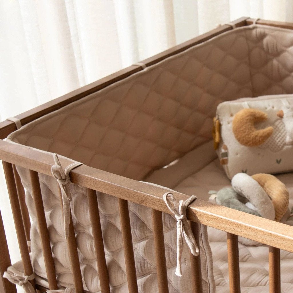 little_dutch_protetor_berco_pure_soft_beige002