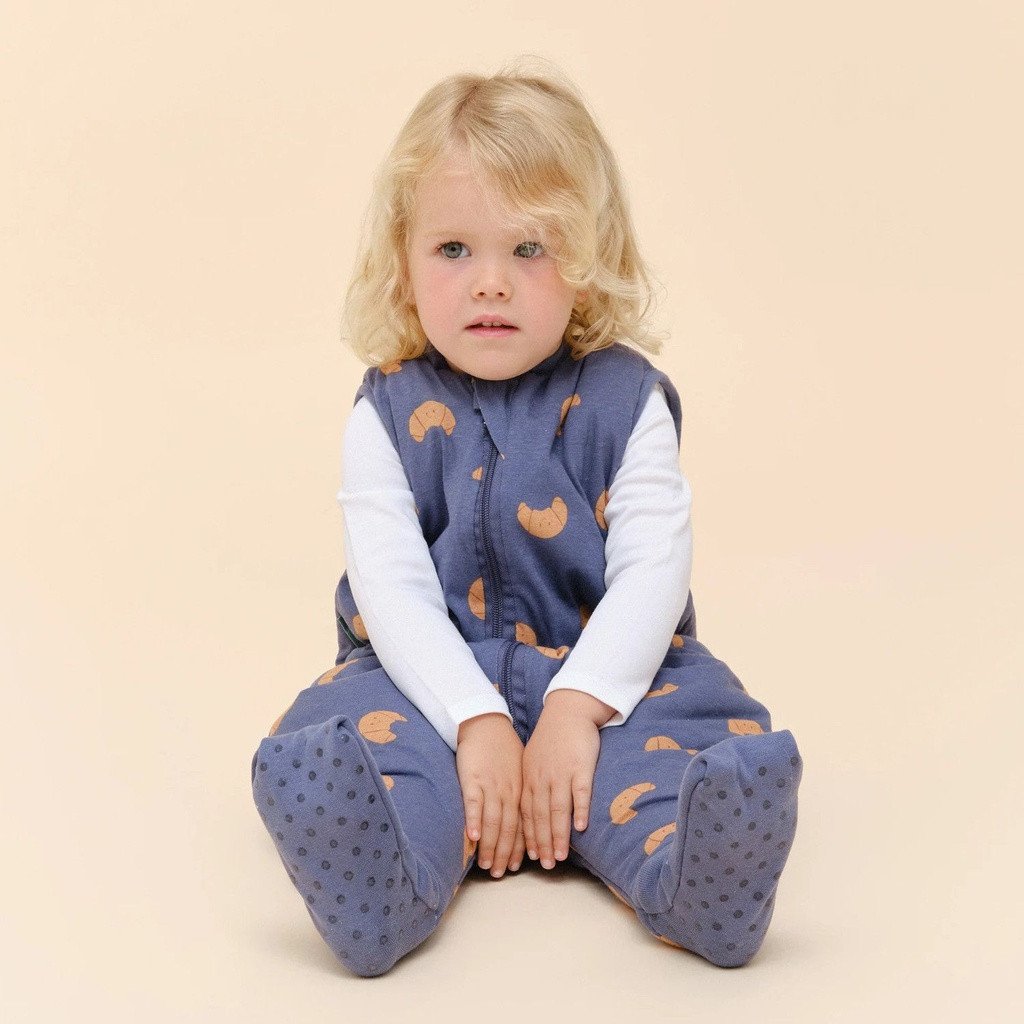 molis_co_fato_dormir_meias_croissants003