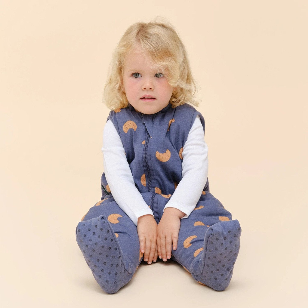 molis_co_fato_dormir_meias_croissants003