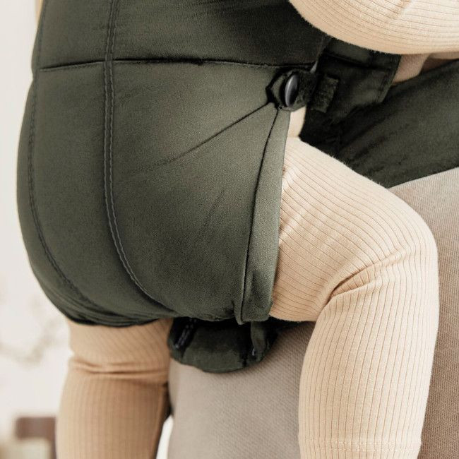 babybjorn_porta_bebe_mini_woven_dark_green004