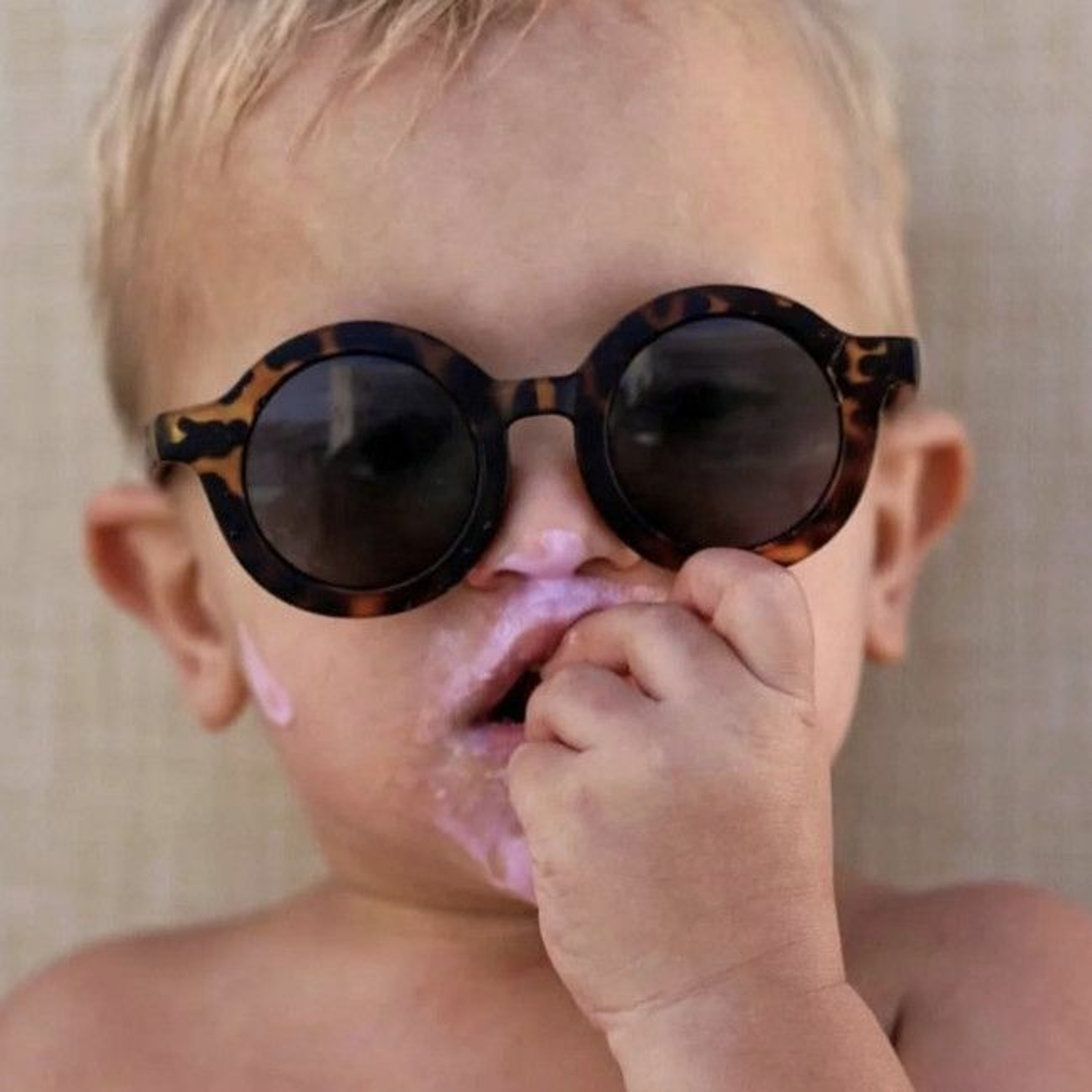 BabyMocs Óculos de Sol Criança Signature Round Turtle