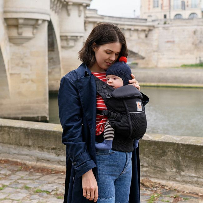 Ergobaby Porta-Bebé Adapt Malha SoftFlex Preto EBCASFMONYX