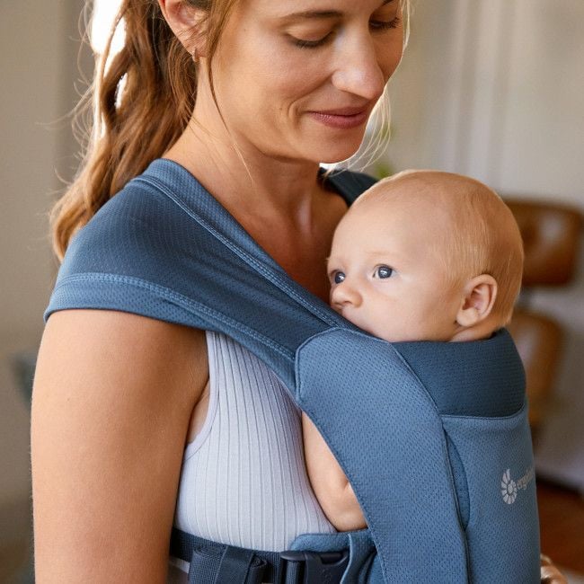 ergobaby_embrace_soft_air_mesh_blue018