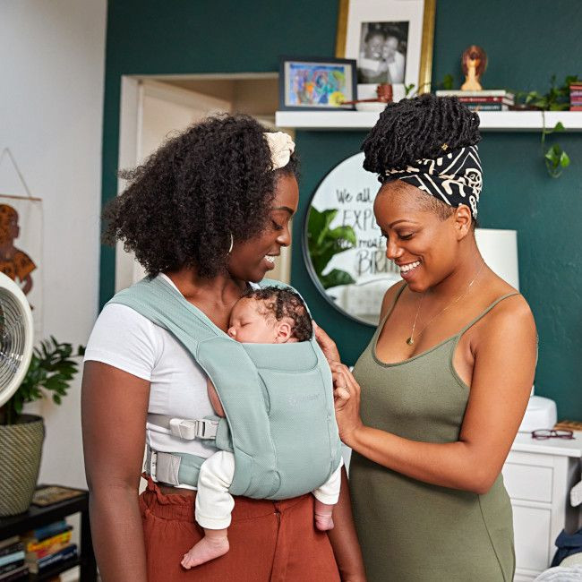 ergobaby_embrace_soft_air_mesh_sage014