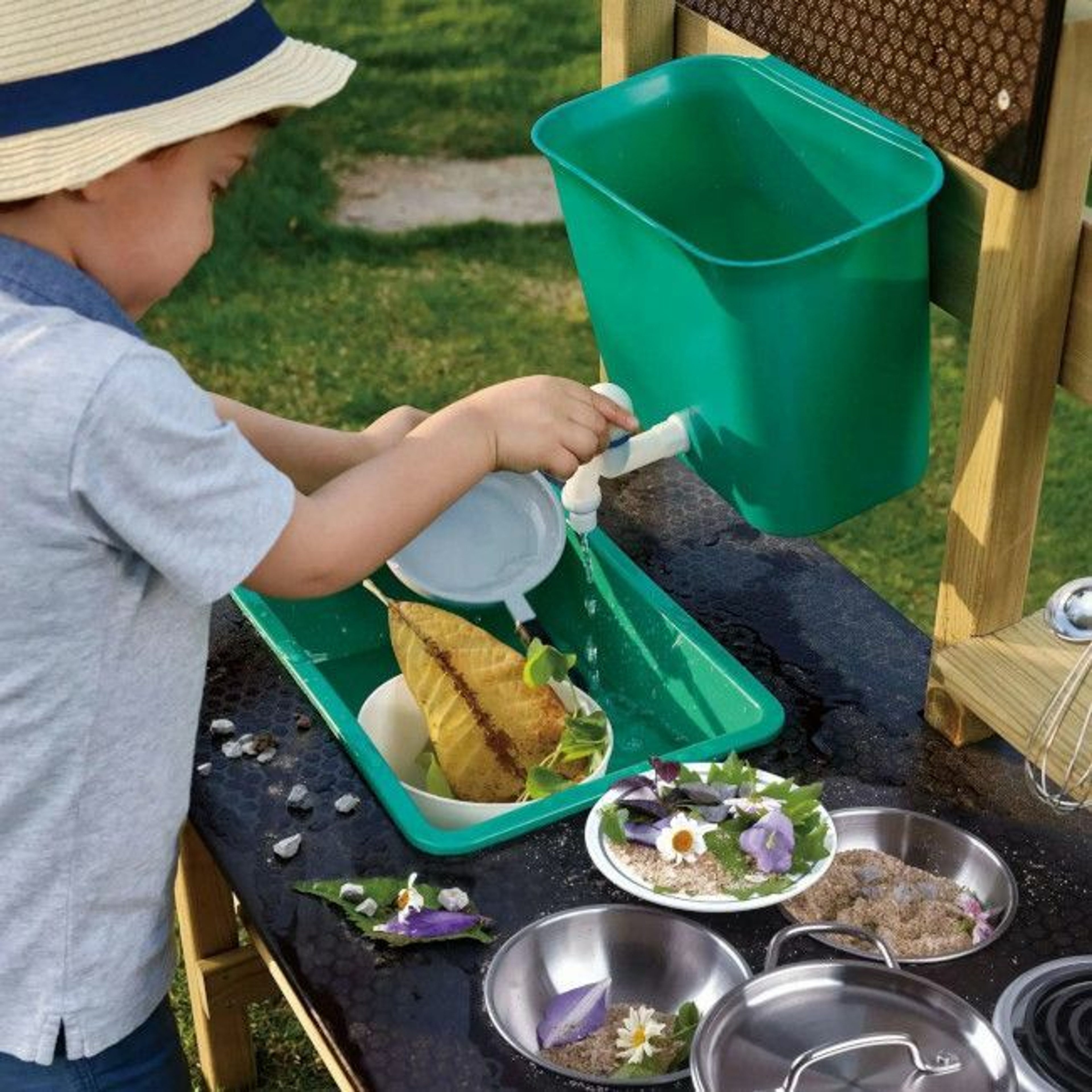 Hape Cozinha de Ar Livre em Madeira +3 Anos E3193