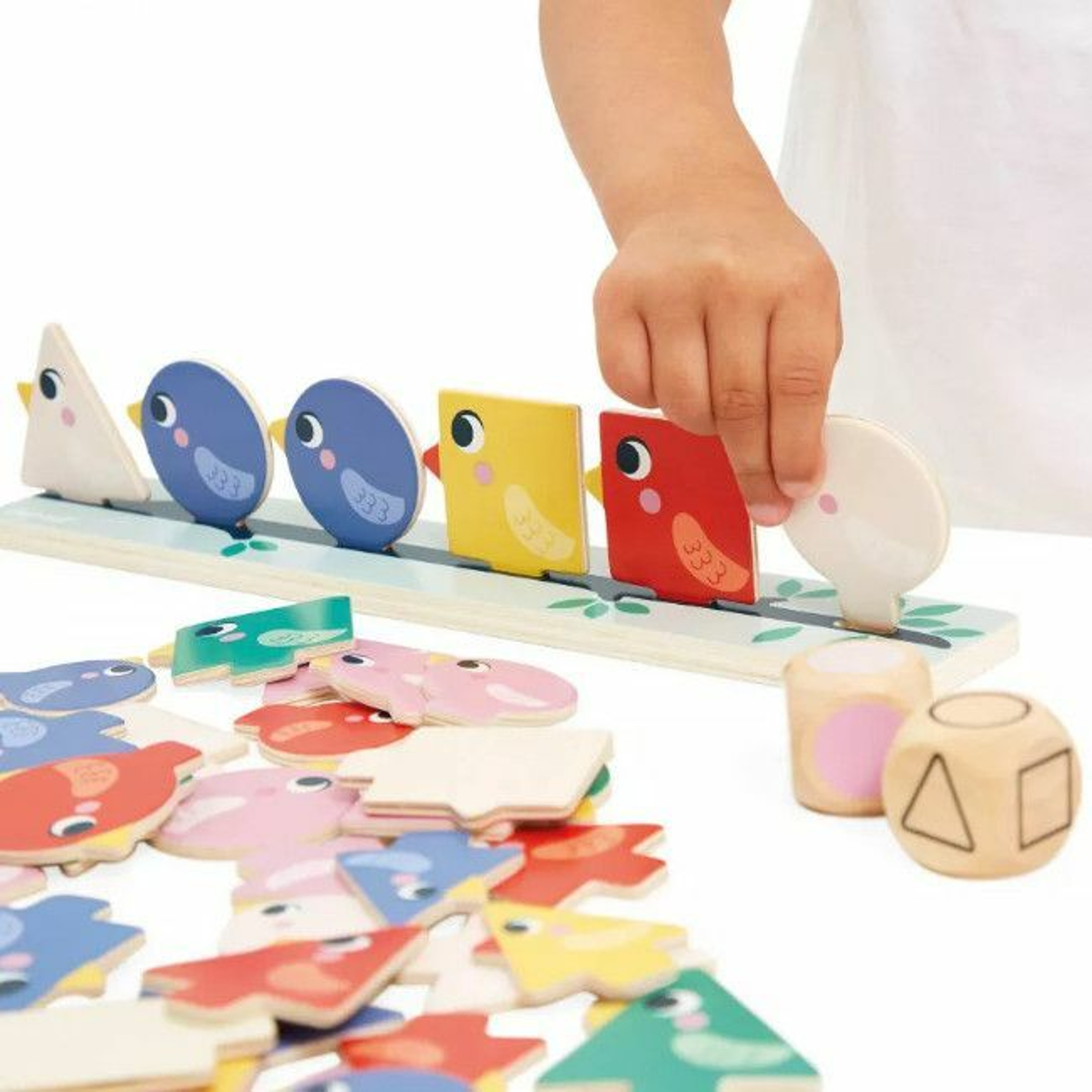 Janod Jogo de Classificação de Formas e Cores Pássaros +2 Anos J05089