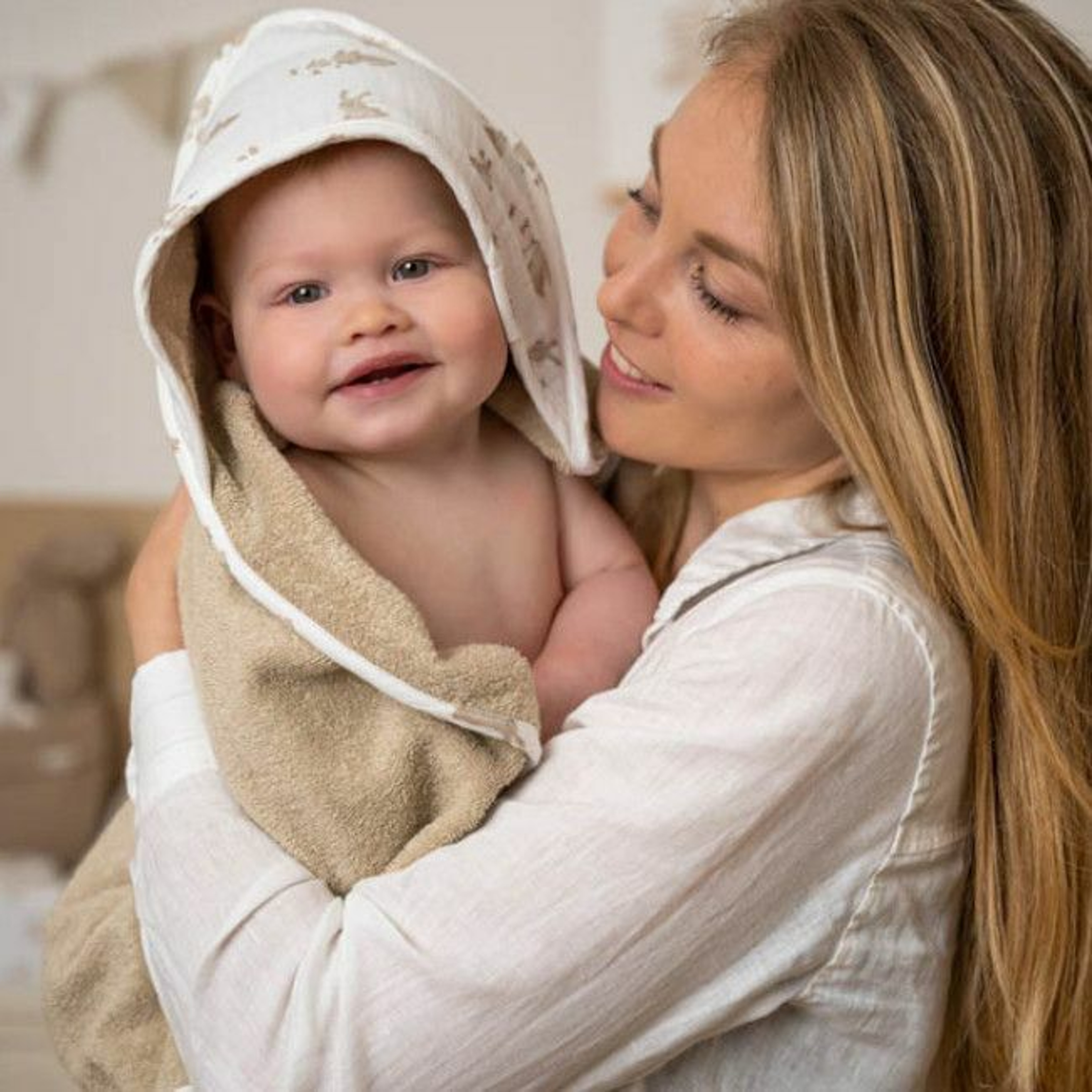 Little Dutch Toalha de Banho com Capuz 75x75 Baby Bunny TE50603023