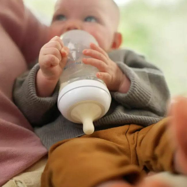 Philips AVENT Biberão Natural Response 260ml SCY903/01