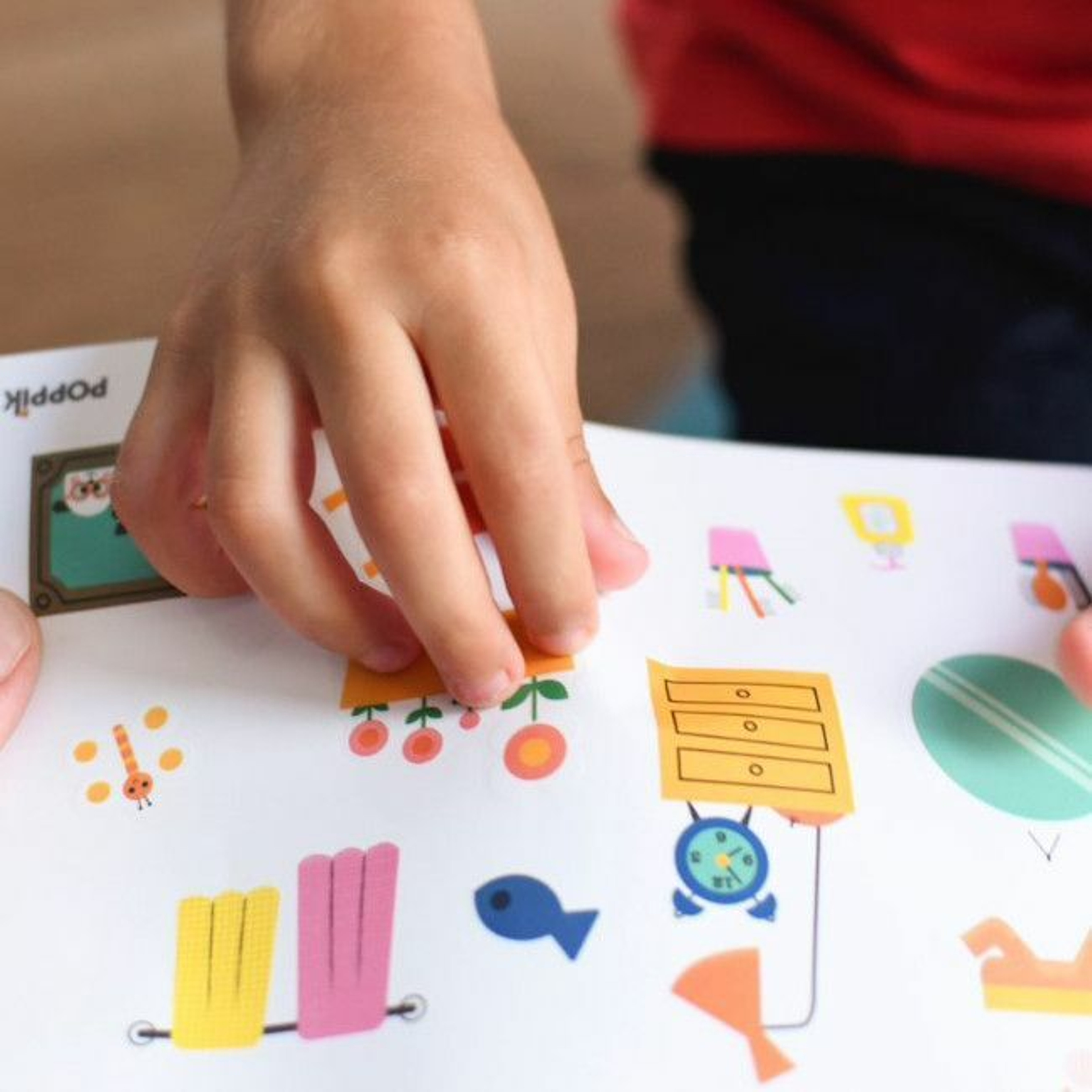 Poppik Poster Educativo + 139 Autocolantes Discovery Casa +3 Anos POPDIS021