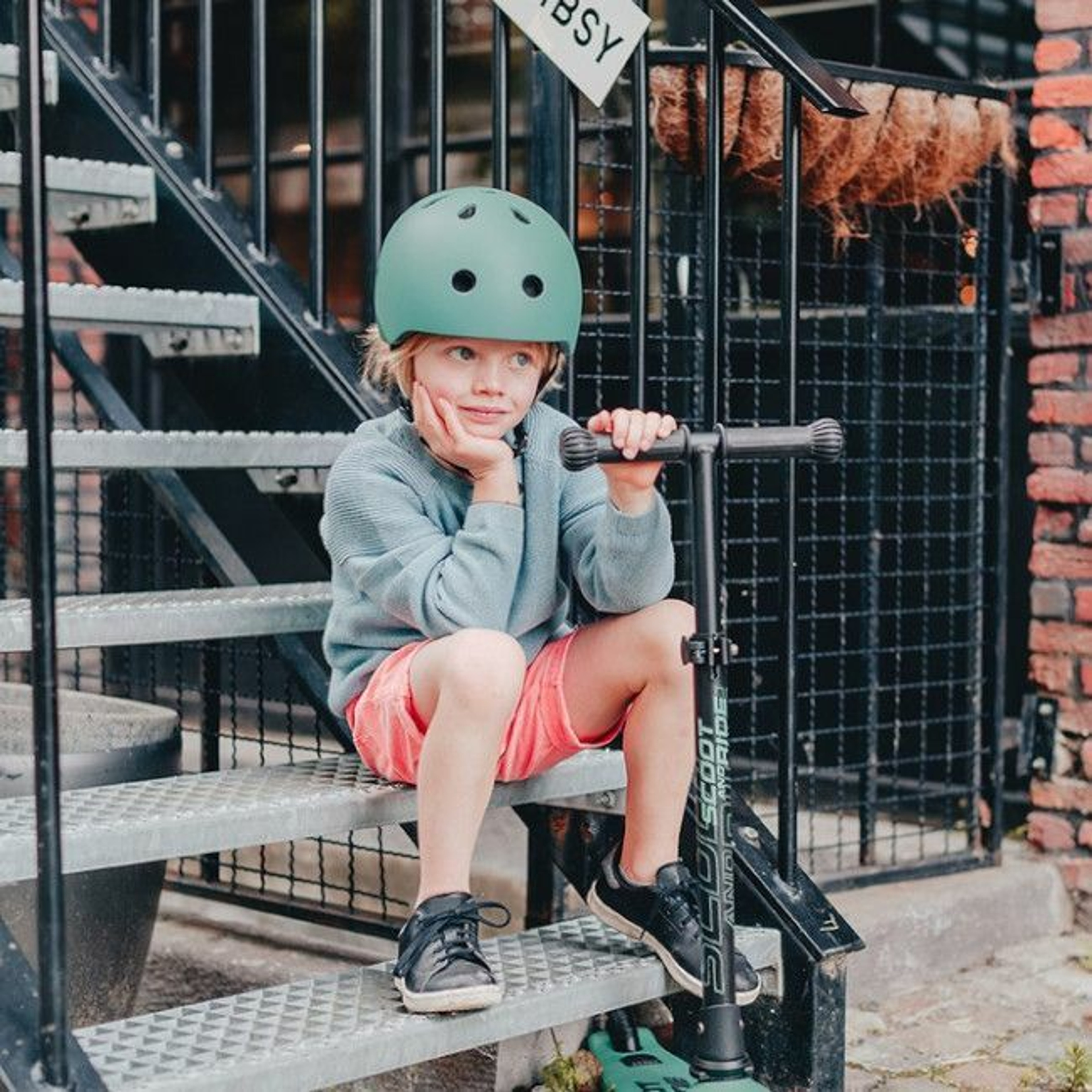 Scoot and Ride Capacete S-M Forest 3603