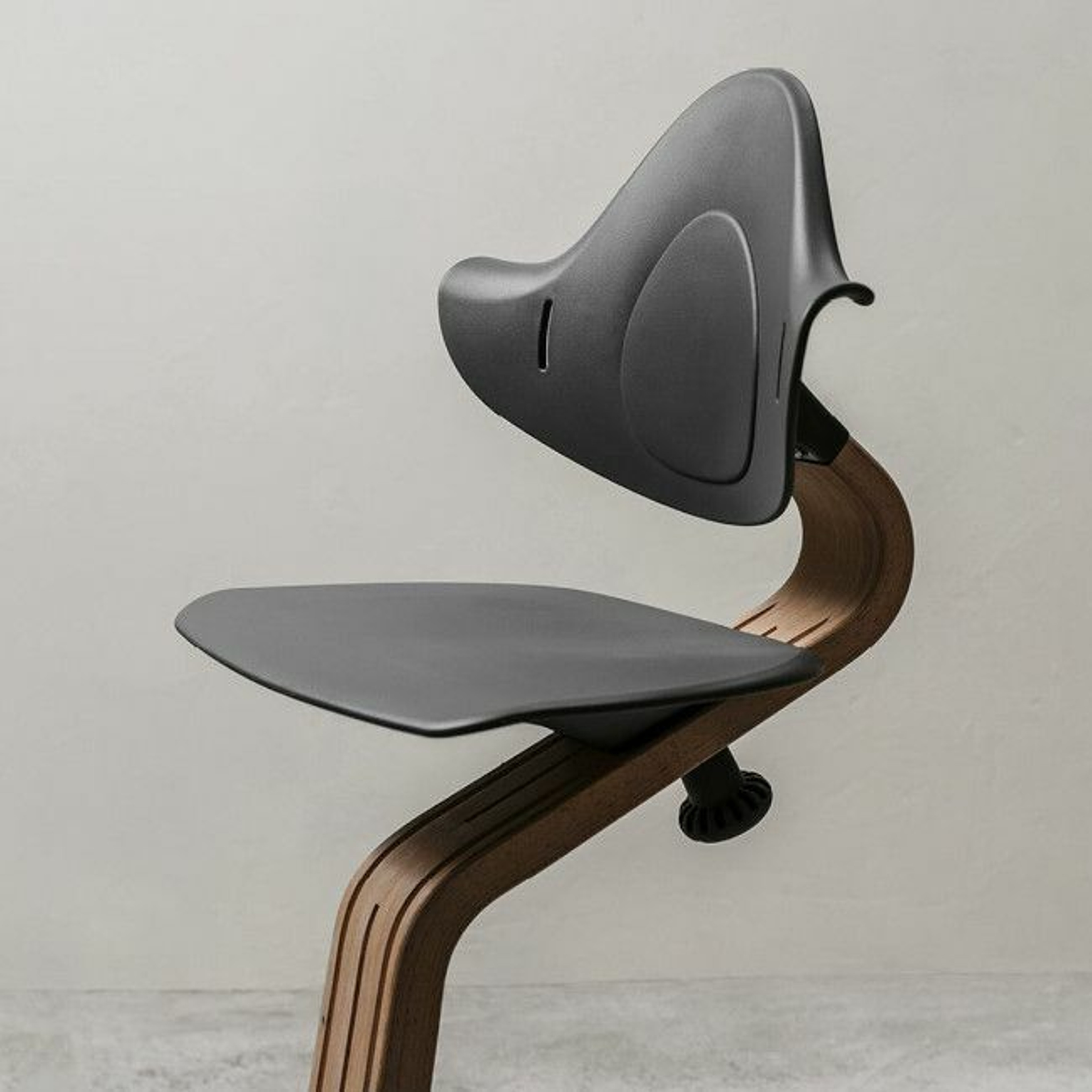 Stokke Cadeira de Papa Nomi Madeira de Carvalho Anthracite 626604