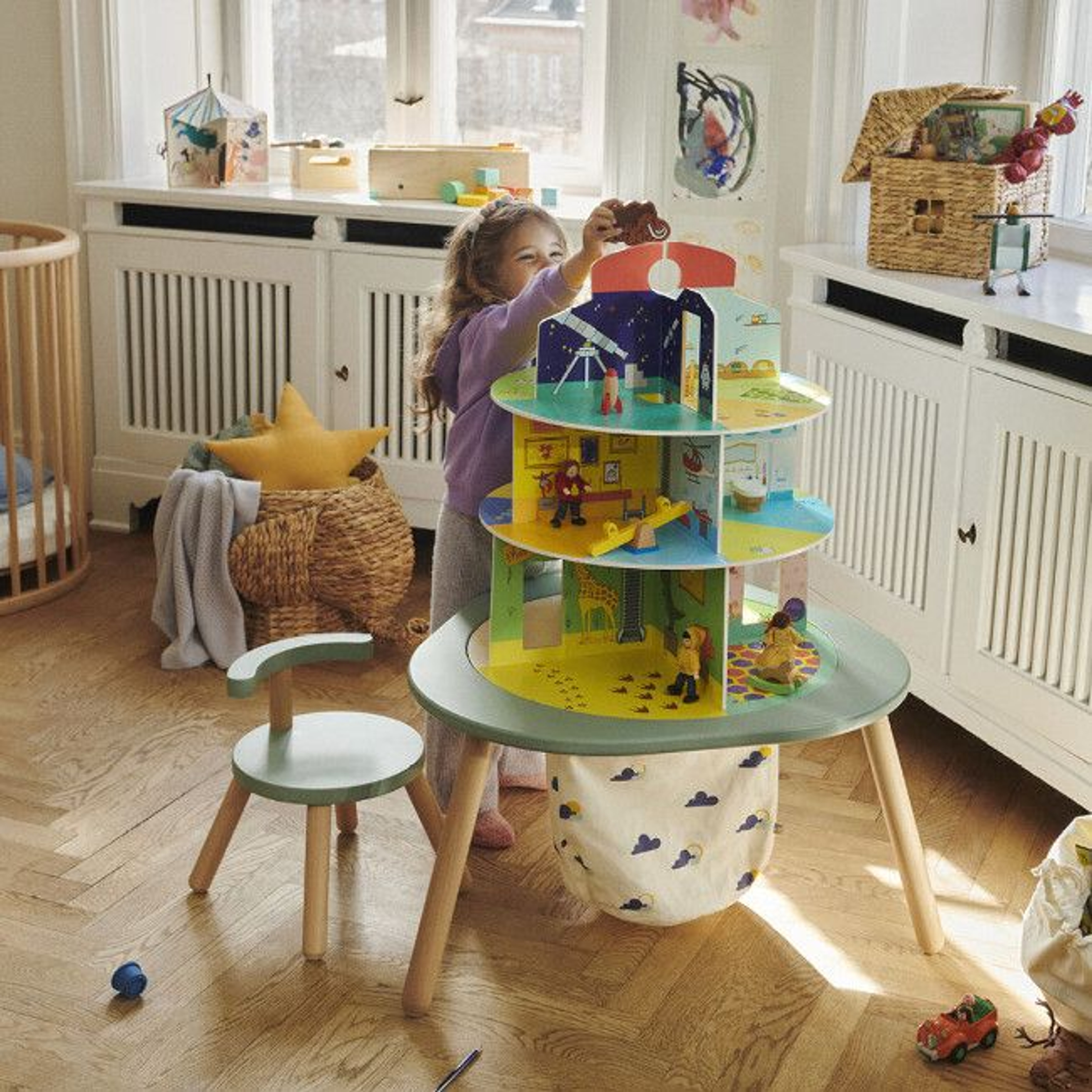 stokke_mutable_casa_playhouse_mesa_atividades006