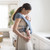ergobaby_porta_bebe_embrace_azul_oxford004