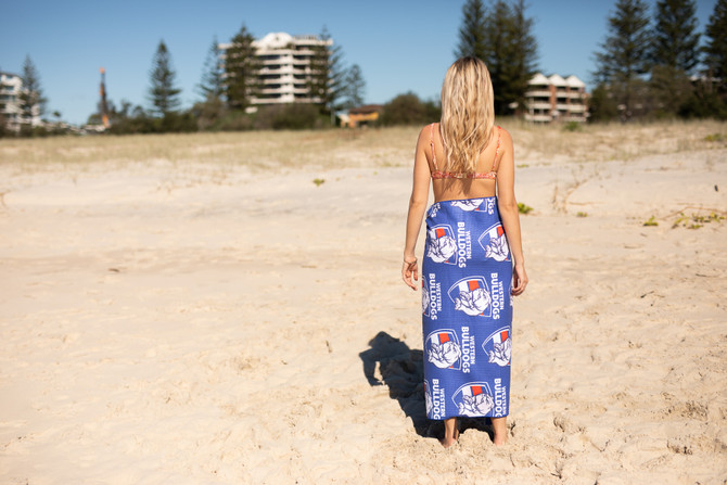 Western Bulldogs Nakie Sand Free Beach Towel