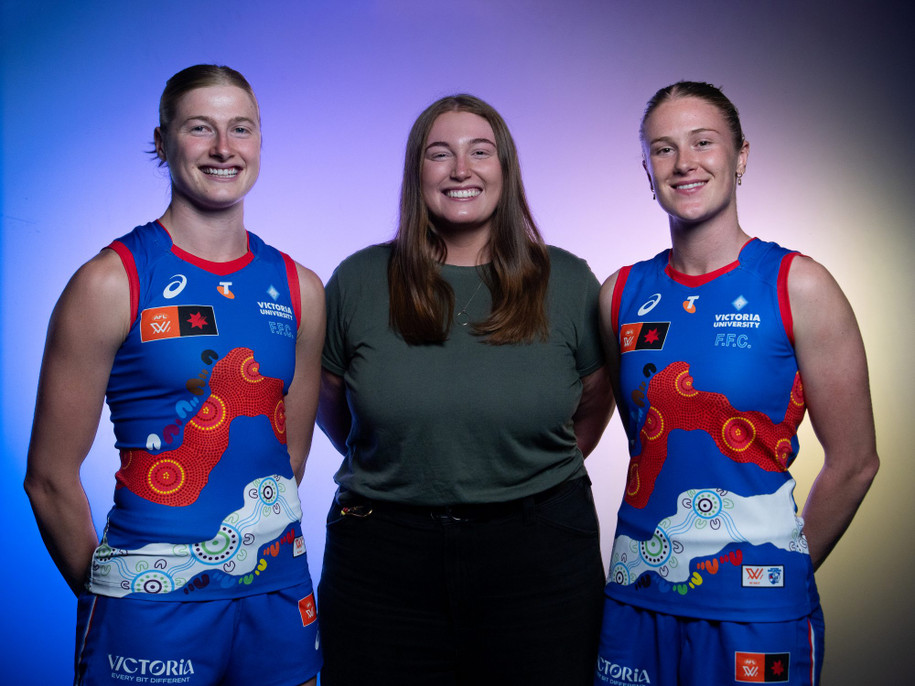 Western Bulldogs ASICS AFLW 2026 Pride Guernsey - Adult