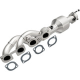 MagnaFlow Direct Fit Catalytic Converter 04-05 BMW 545I 4.4L P/S