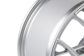 APR A02 Flow Formed 18x8.5 / 5x112 / ET45 / 66.5mm Bore / Silver Wheel
