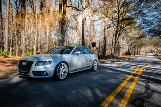 APR A01 Flow Formed 20x9.0 / 5x112 / ET42 / 66.5mm Bore / Silver Wheel