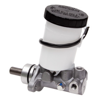 DFC 99-04 Chevrolet Tracker Brake Master Cylinder
