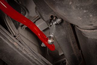 UMI Performance 15-24 Ford F-150 1in Solid Rear Sway Bar - Red