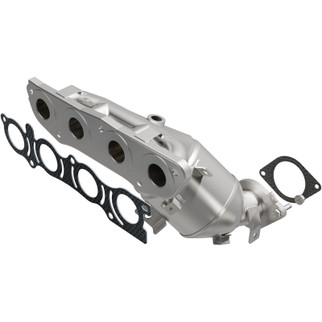 MagnaFlow Direct Fit Catalytic Converter 20-21 Nissan Kicks 1.6L Single Manifold