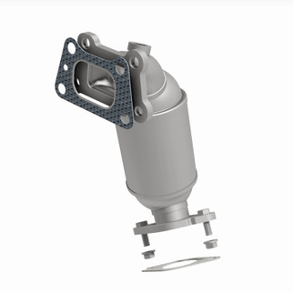 MagnaFlow 2017 Cadillac XT5 Front Underbody 3.6L Direct Fit Converter