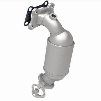 MagnaFlow 2017 Cadillac XT5 Front Underbody 3.6L Direct Fit Converter