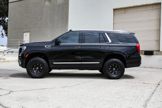 ICON 21-24 GM Tahoe/Suburban/Yukon/Yukon XL 2.5-3.25in Adjustable Coilover Lift Kit