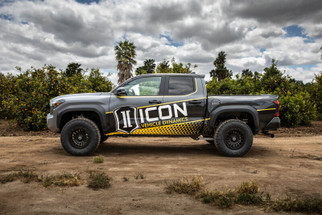 ICON 2024+ Toyota Tacoma 1.25in-3in Stage 13 Suspension System Tubular