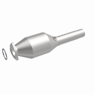 MagnaFlow 96-98 Volkswagen Golf 2.8L Direct Fit Converter