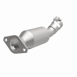 MagnaFlow 14-15 Prius C L4 1.5 OEM Underbody Direct Fit Converter