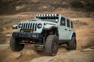 Dv8 18+ Jeep Wrangler JL / 20+ Jeep Gladiator JT OE Plus Front Bumper