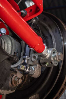 UMI 16-24 Chevrolet Camaro Suspension Stabilizer Bar Link - Red